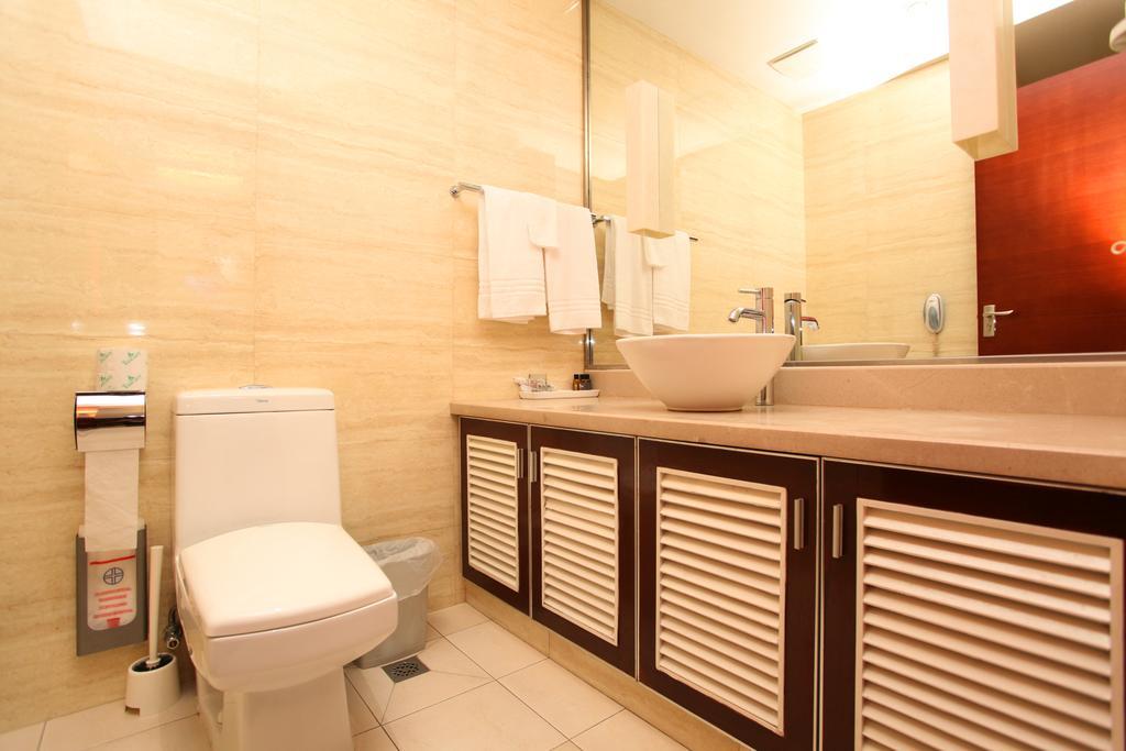 Huaxia Hotel