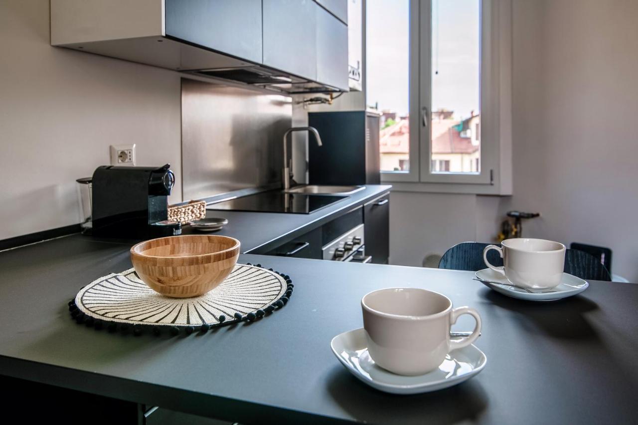 Joivy Stylish Flat, 5-minute Metro Trip To Centre * Milan