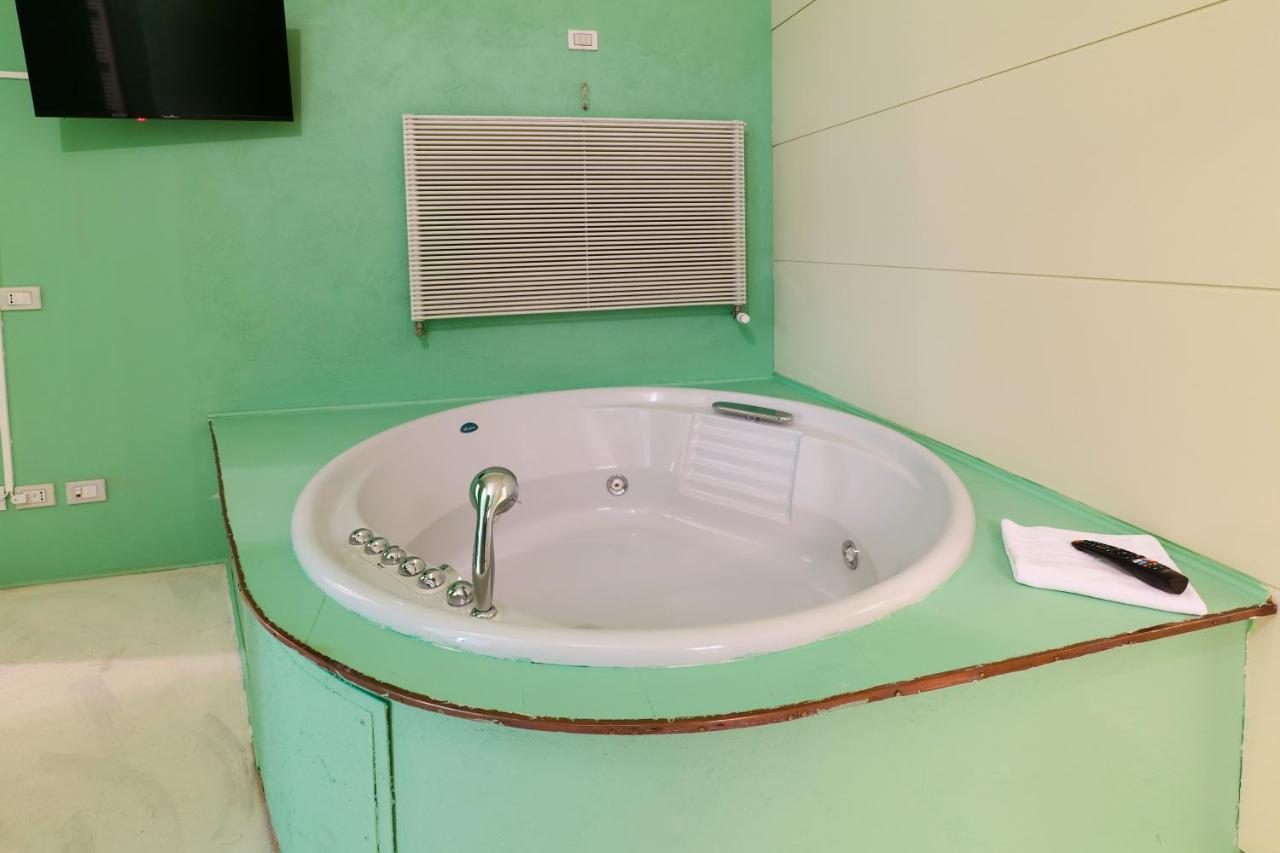 Prestige Boutique Homes - Garden & Pool * Milan