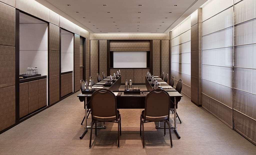 Hotel Armani Milano