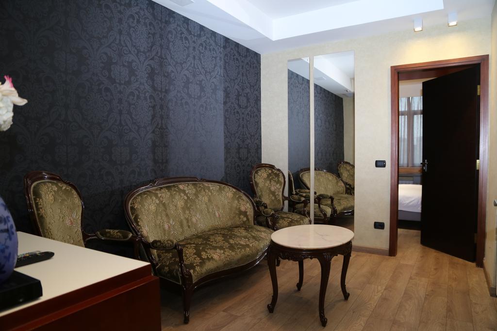 Hotel Huaxia