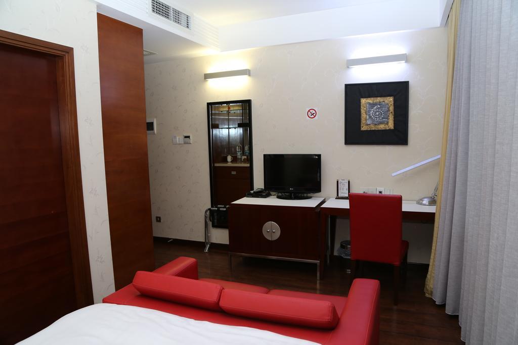 Huaxia Hotel