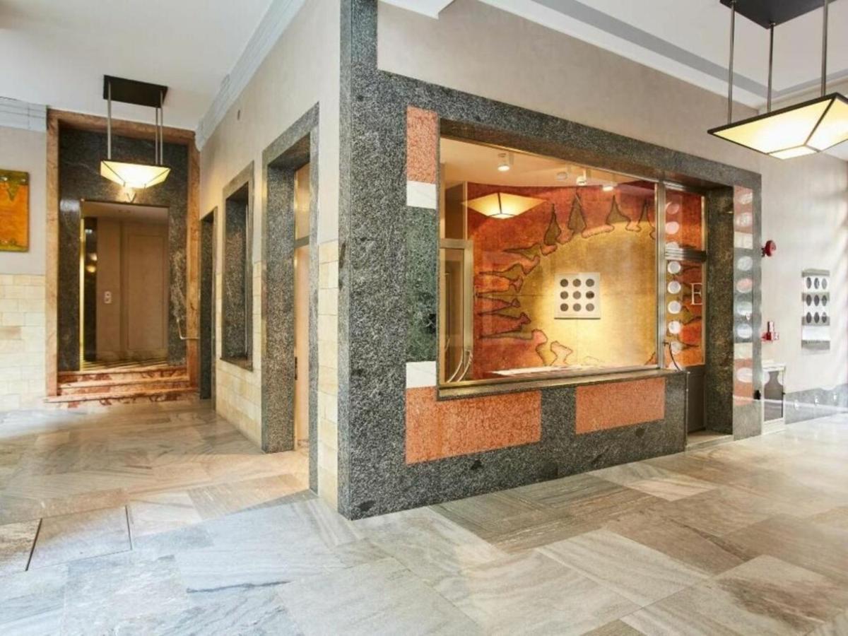 Palazzo Beltrade By Halldis Milan