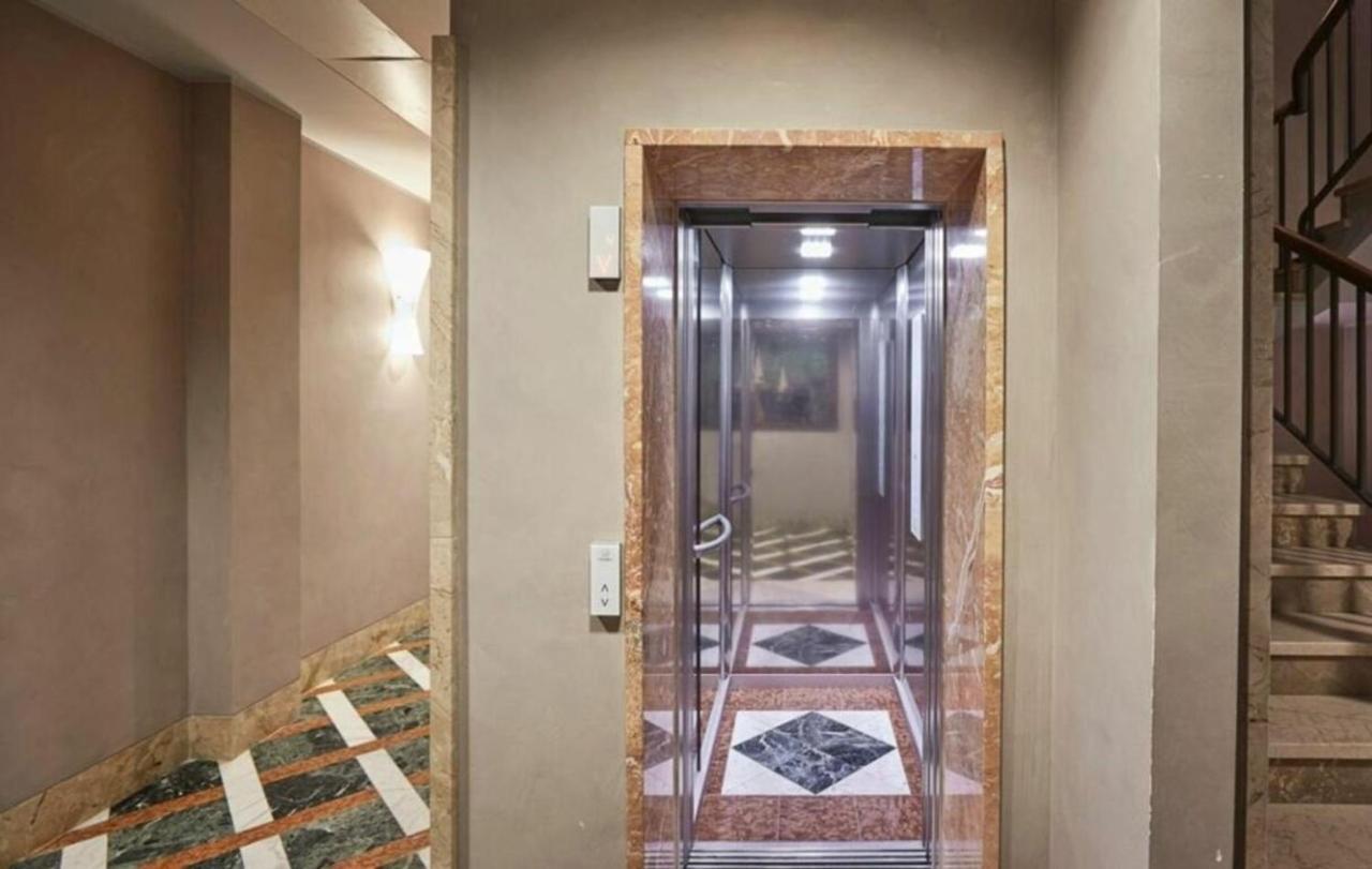 Palazzo Beltrade By Halldis Apartment *