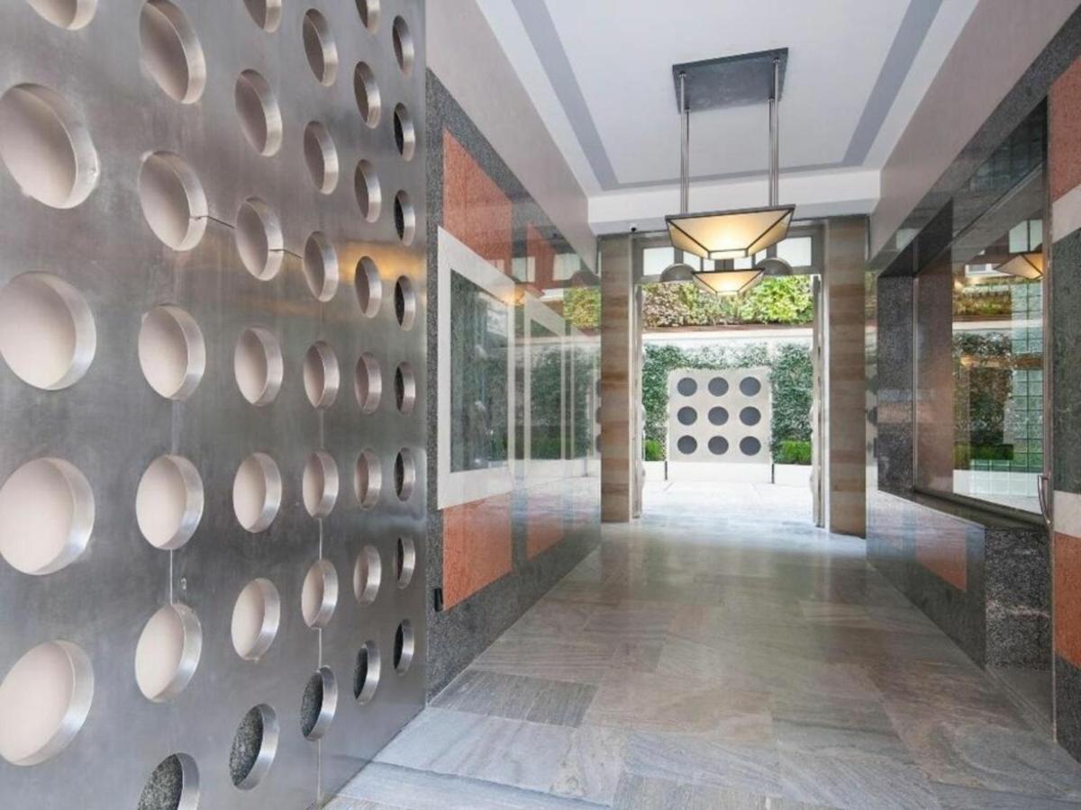 Palazzo Beltrade By Halldis Milan