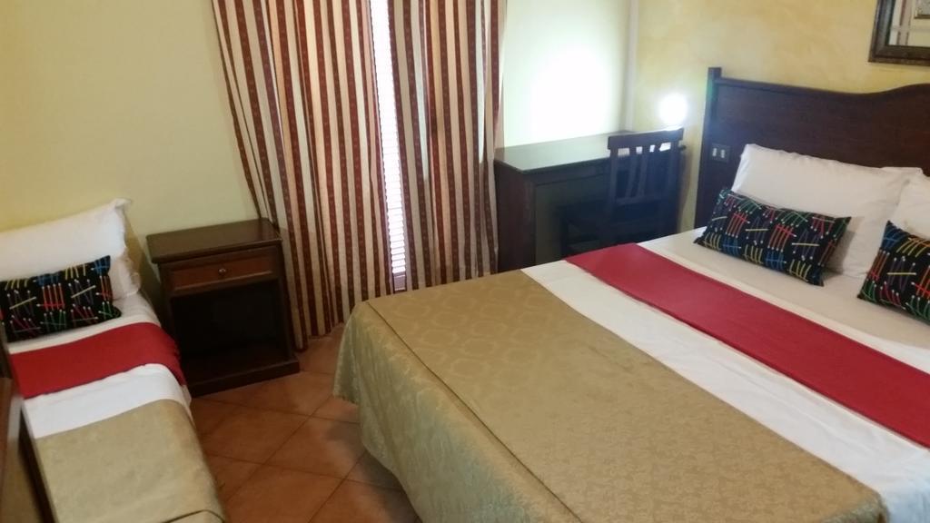 Chopin Hotel *