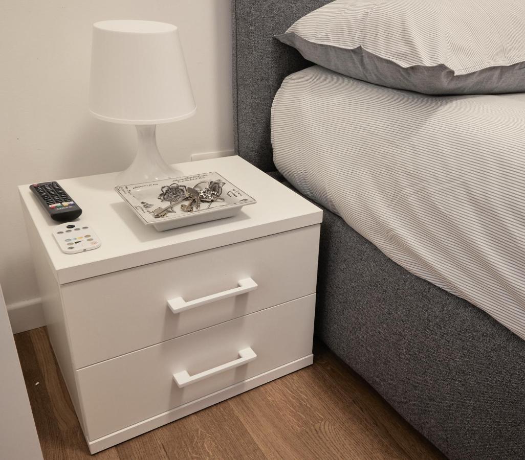 G62 Confortevole Bilocale Zona Stazione * Milan