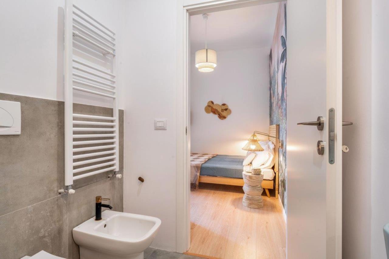 Tropical And New Flat In Porta Venezia By Easylife * Milan