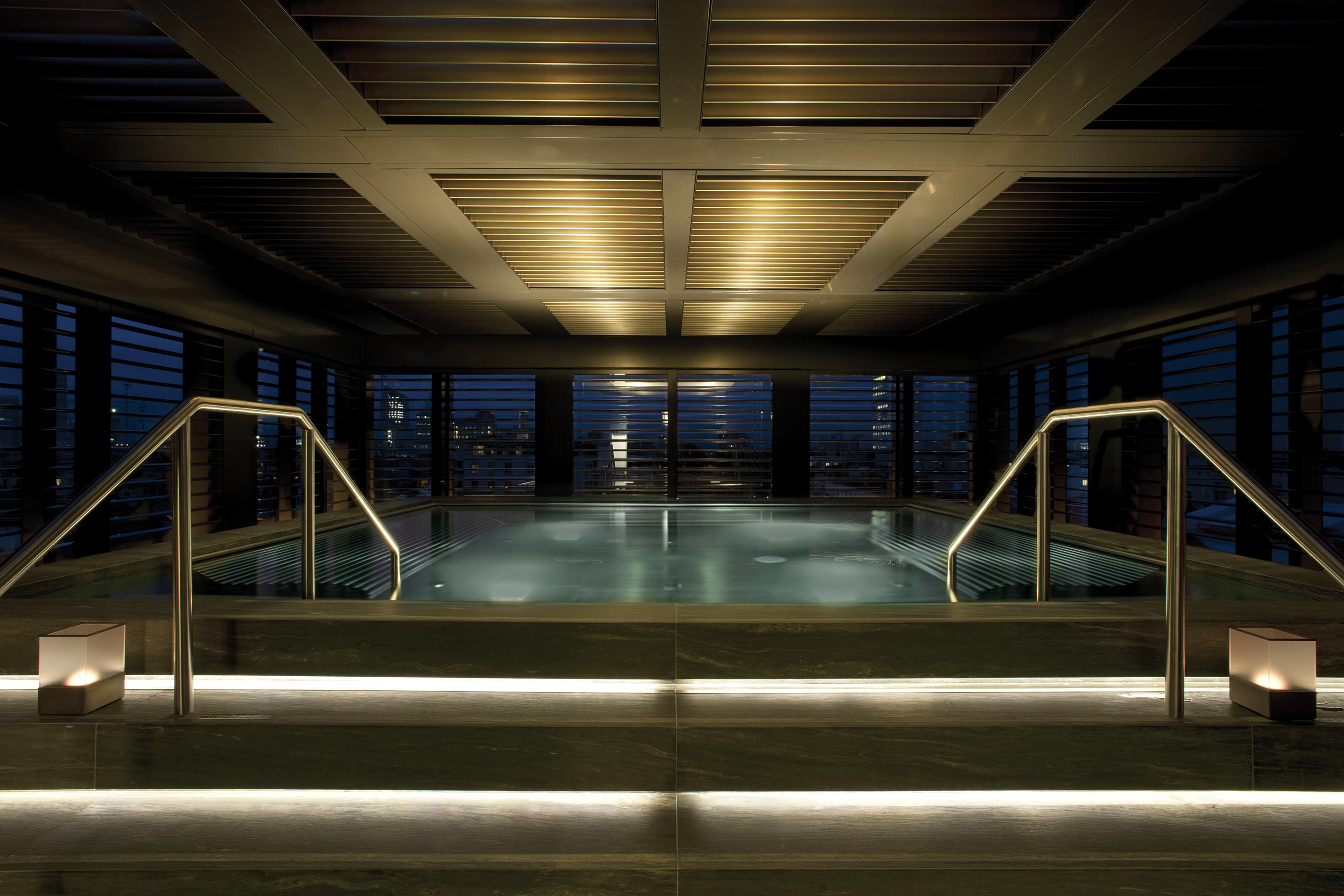 Armani Hotel 5*