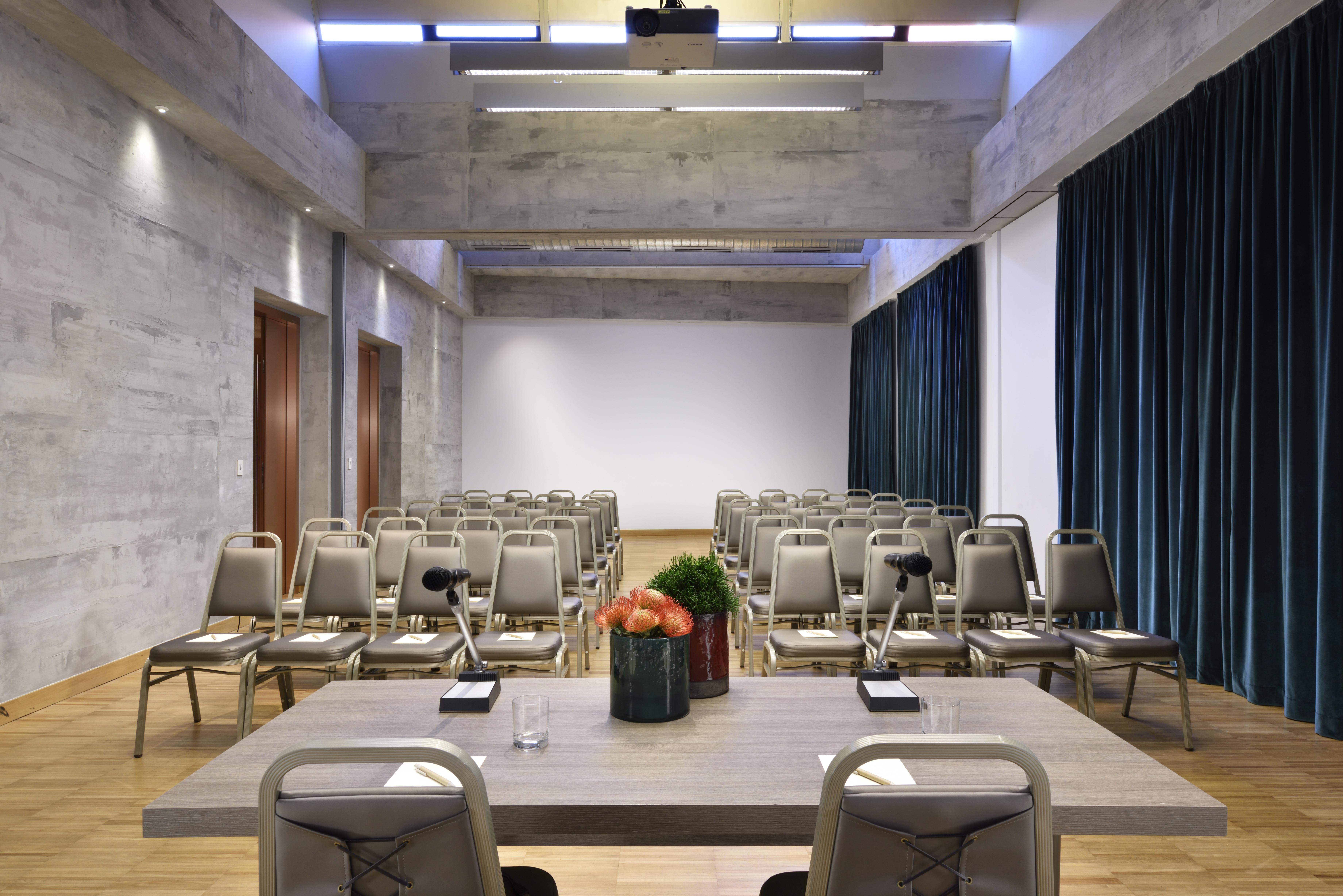Hotel Enterprise Design & Boutique 4*