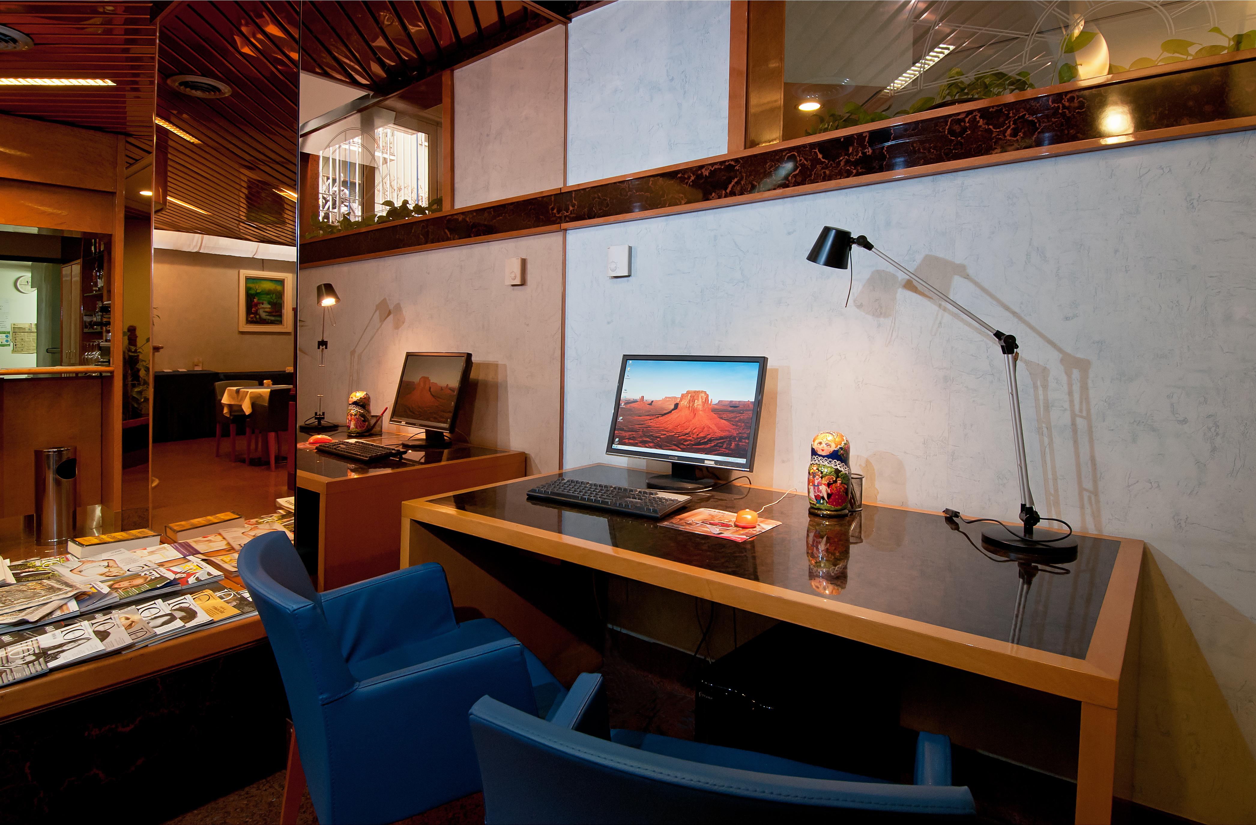 Lido Hotel 3*