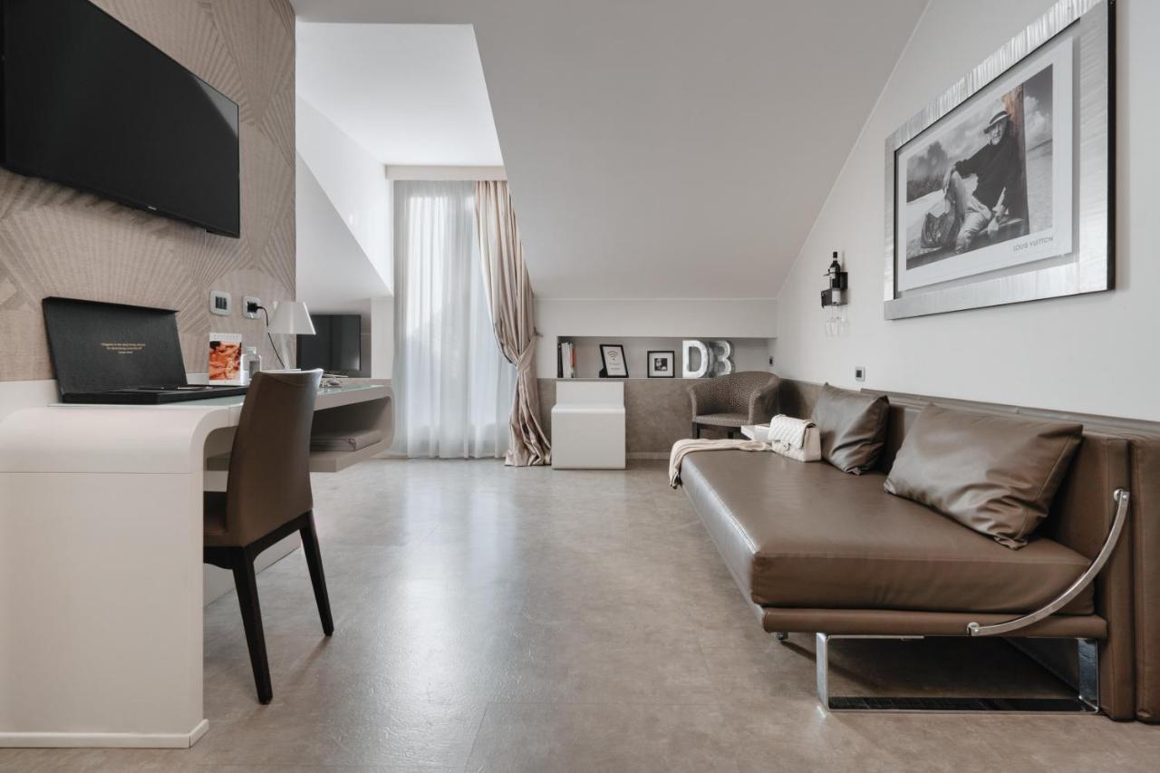 Aparthotel Montenapoleone Milan