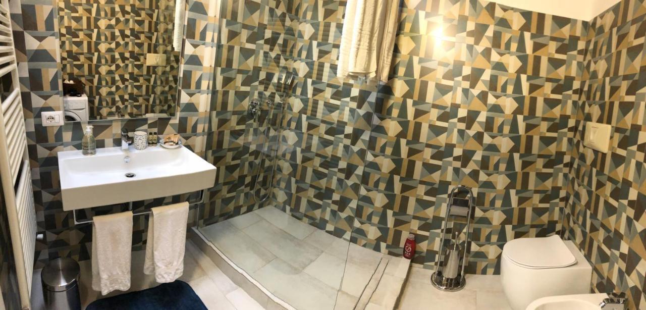 Isola Libera Guest house Milan