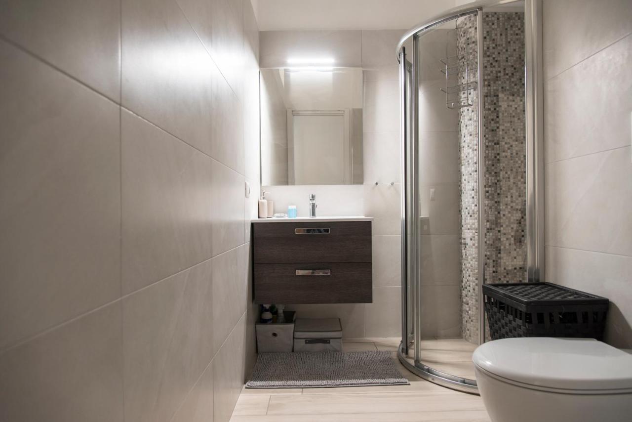 Apartamento Youhosty - Pavia 7 Milão