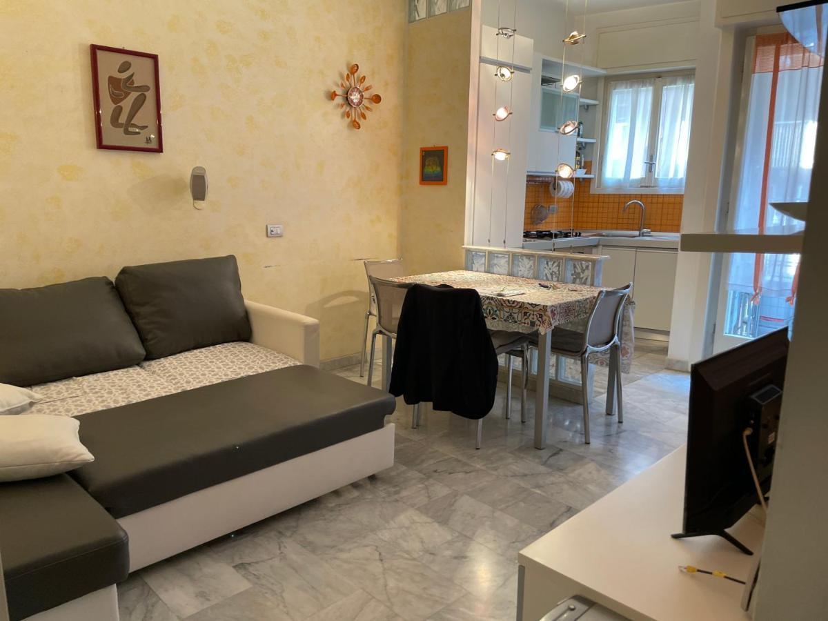 Impeccable In Next To M1 Metro 10 Mins Away From Duomo Wi-fi Feel Like Bed & Breakfast Milan