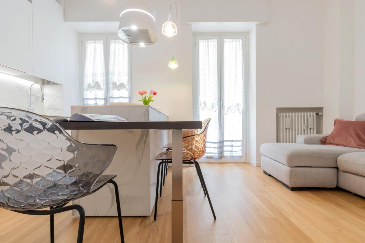 Design Premium In Center - Homeunity Milano