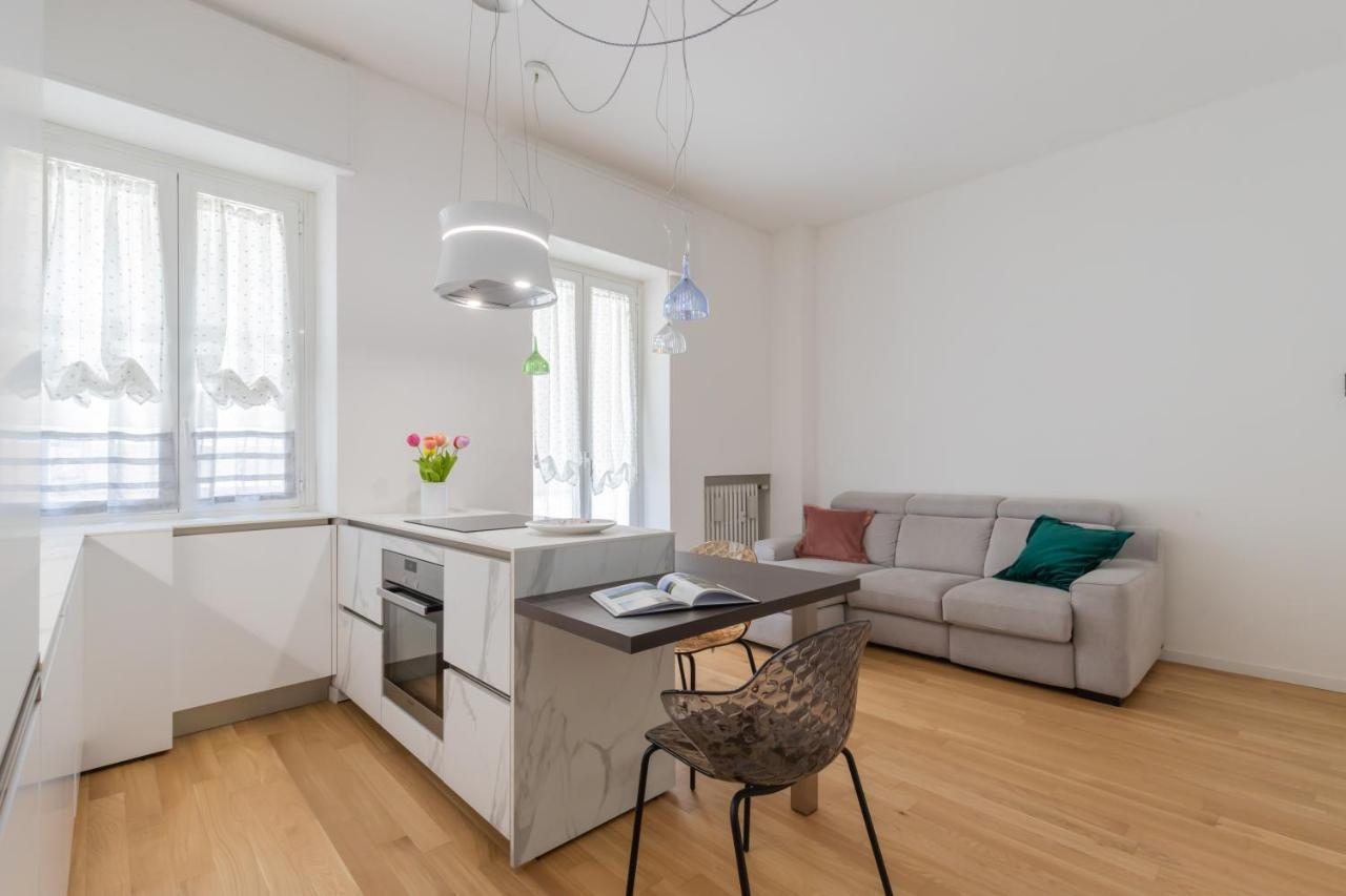 Design Premium In Center - Homeunity Milano