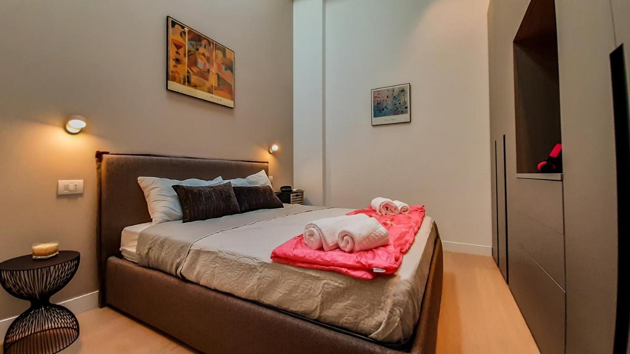 Joivy Sophisticated 2 Bedroom Loft For 4 Milano