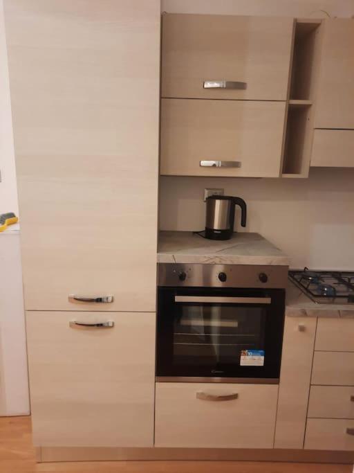 Appartamento Elegante Ideale: Casa Vacanza-affari *