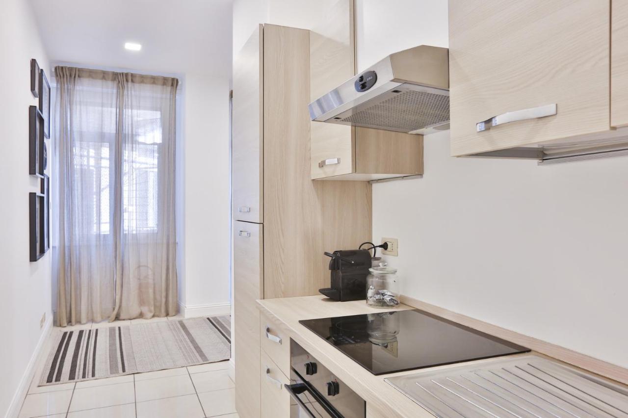 Apartment Easylife - Elegante E Rifinito Vista Duomo In Piazza San Babila Milan