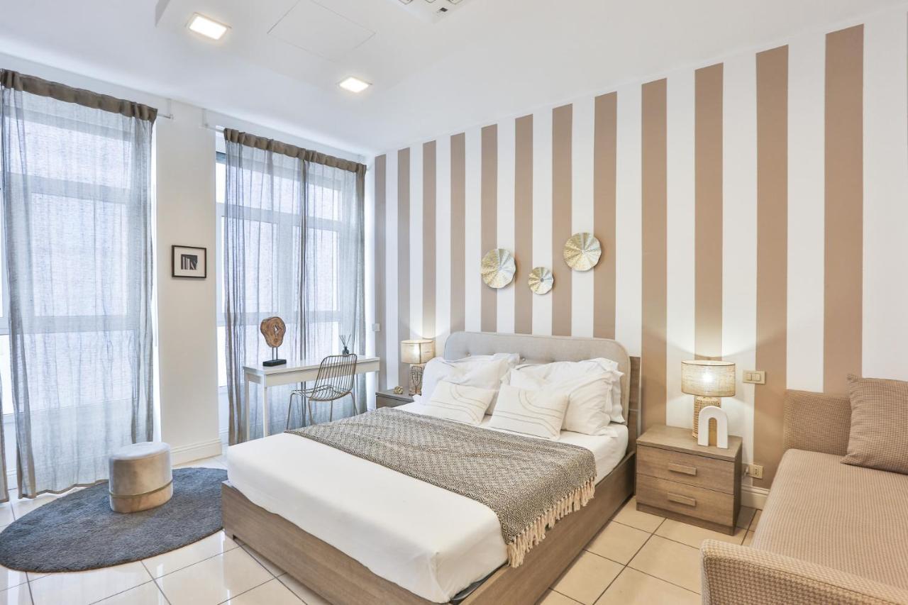 Easylife - Elegante E Rifinito Vista Duomo In Piazza San Babila Apartment *