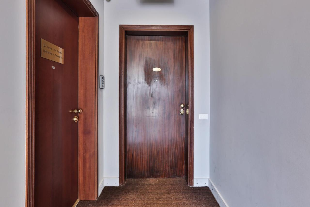 Easylife - Elegante E Rifinito Vista Duomo In Piazza San Babila Apartment