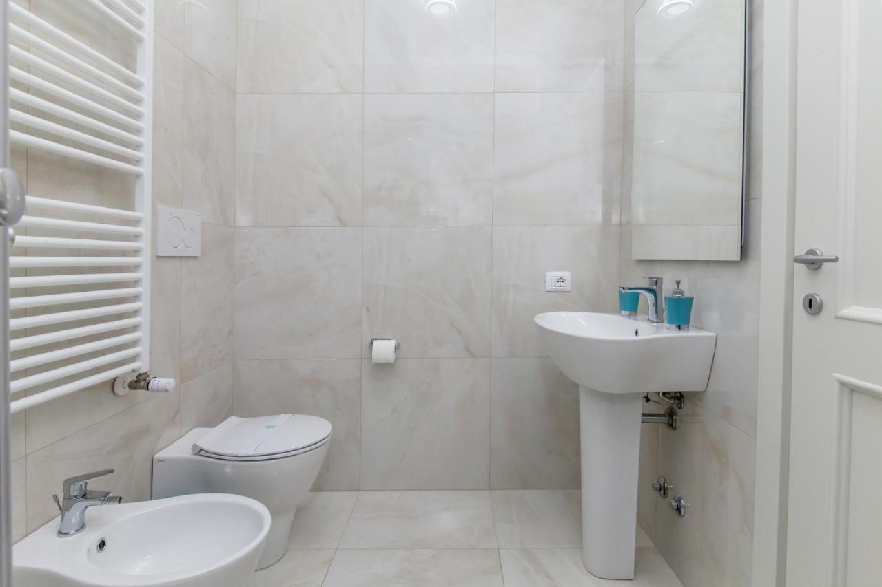 12° Piano Torre Diamante - 67 Apartment *