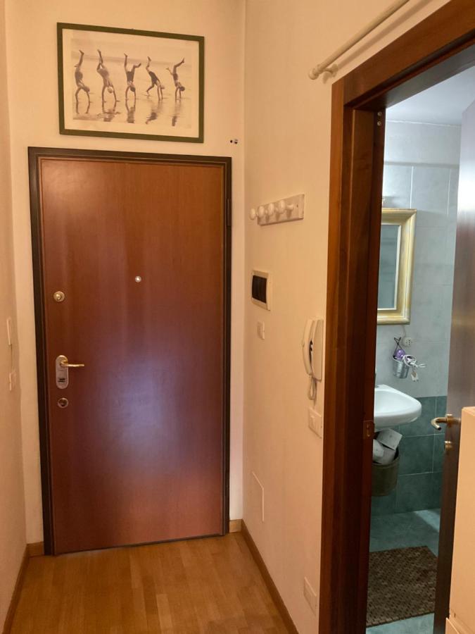 Apartamento Isolab: Monolocale In Zona Isola *