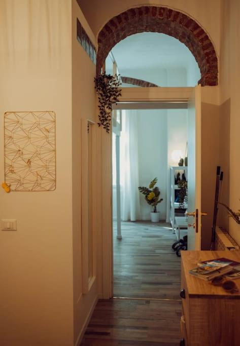 Casa Navi - Typical House By Navigli Apartment Milan