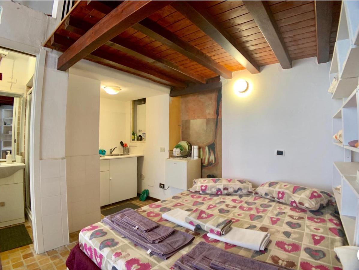 Flat Nirmala Studio-shop Apartment