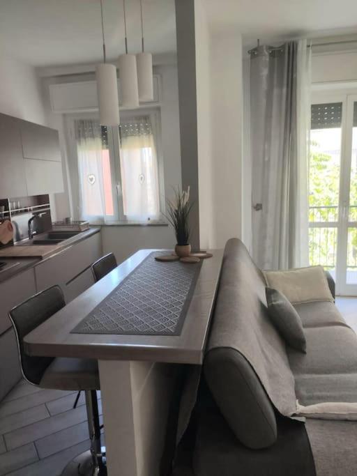 Ampio Bilocale In Zona Porta Vittoria / Corso Lodi Apartamento *