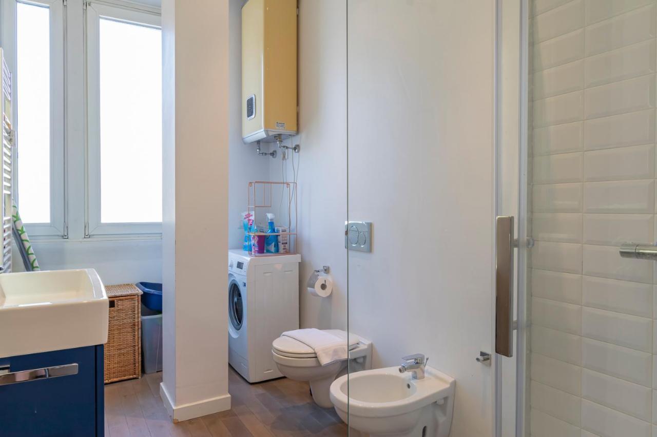 Renovated Flat Imbriani 8 Apartment