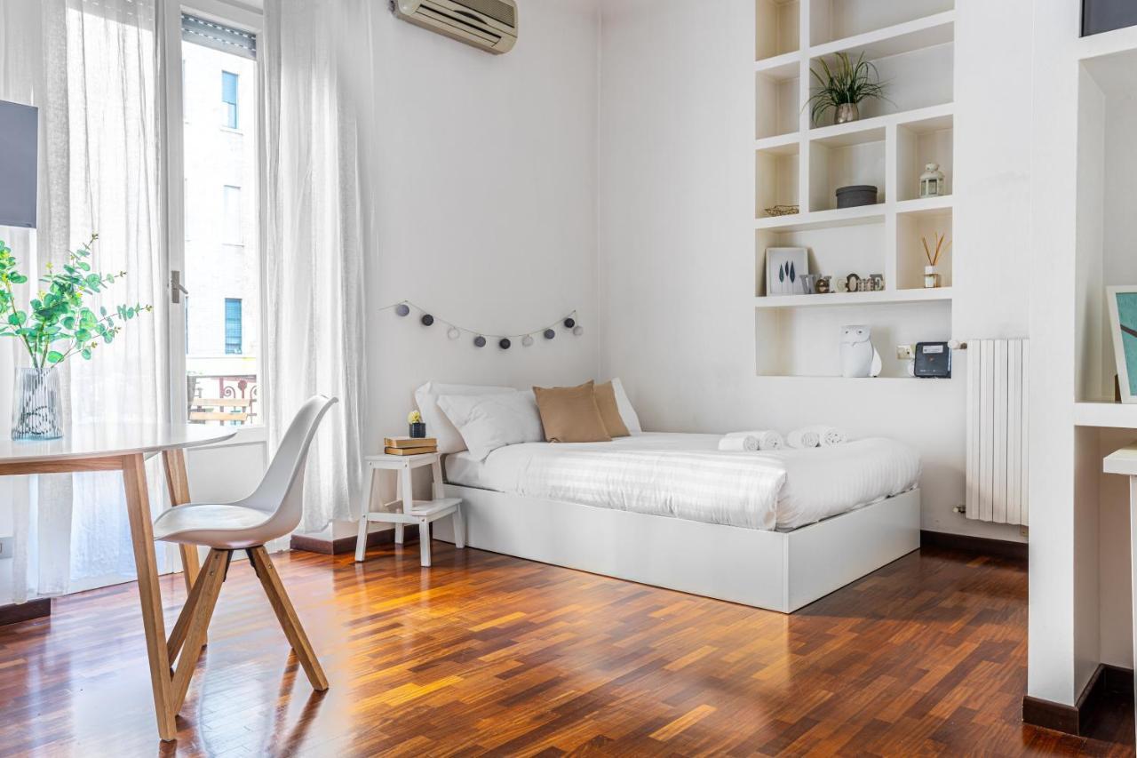Altido Lovely Studio With Balcony In Apartment