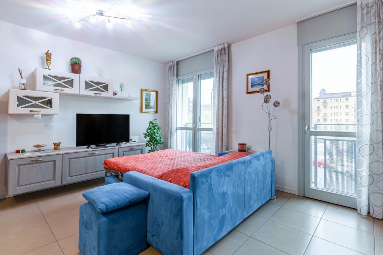 Balcony Apt Apartment Milan