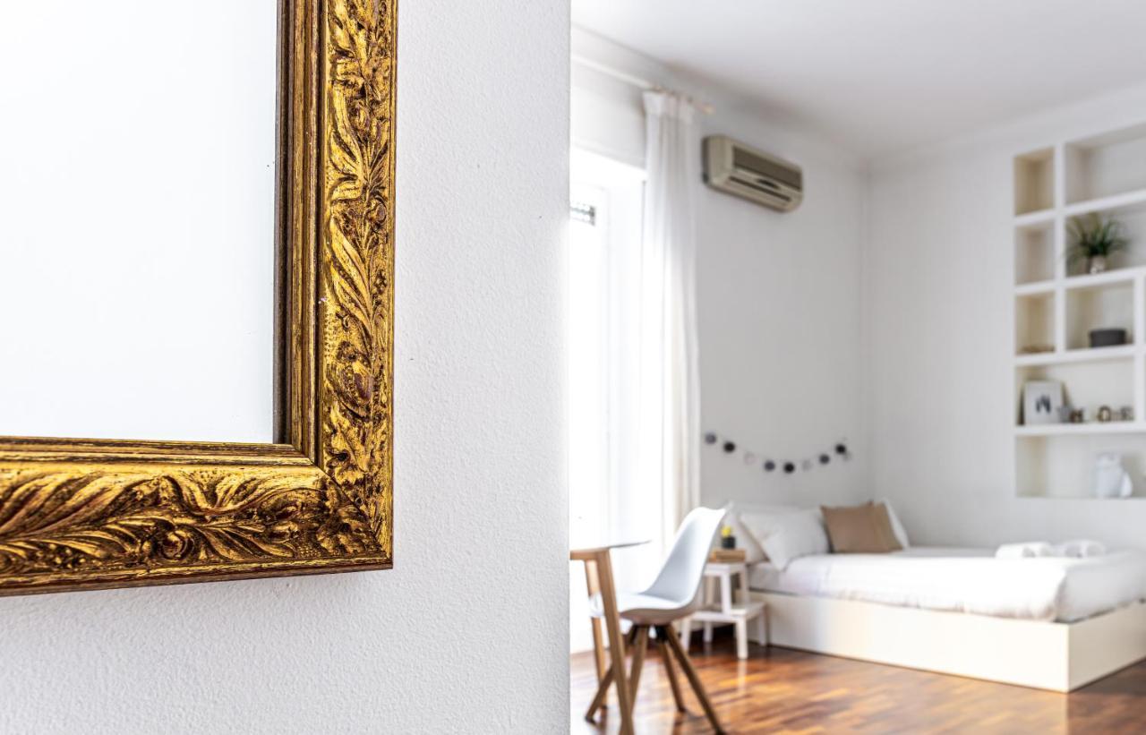 Apartment Altido Lovely Studio With Balcony In *