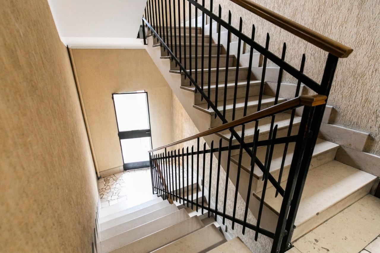 Easylife - Ampio E Luminoso Bilocale In Affascinante Quartiere Nolo Apartamento