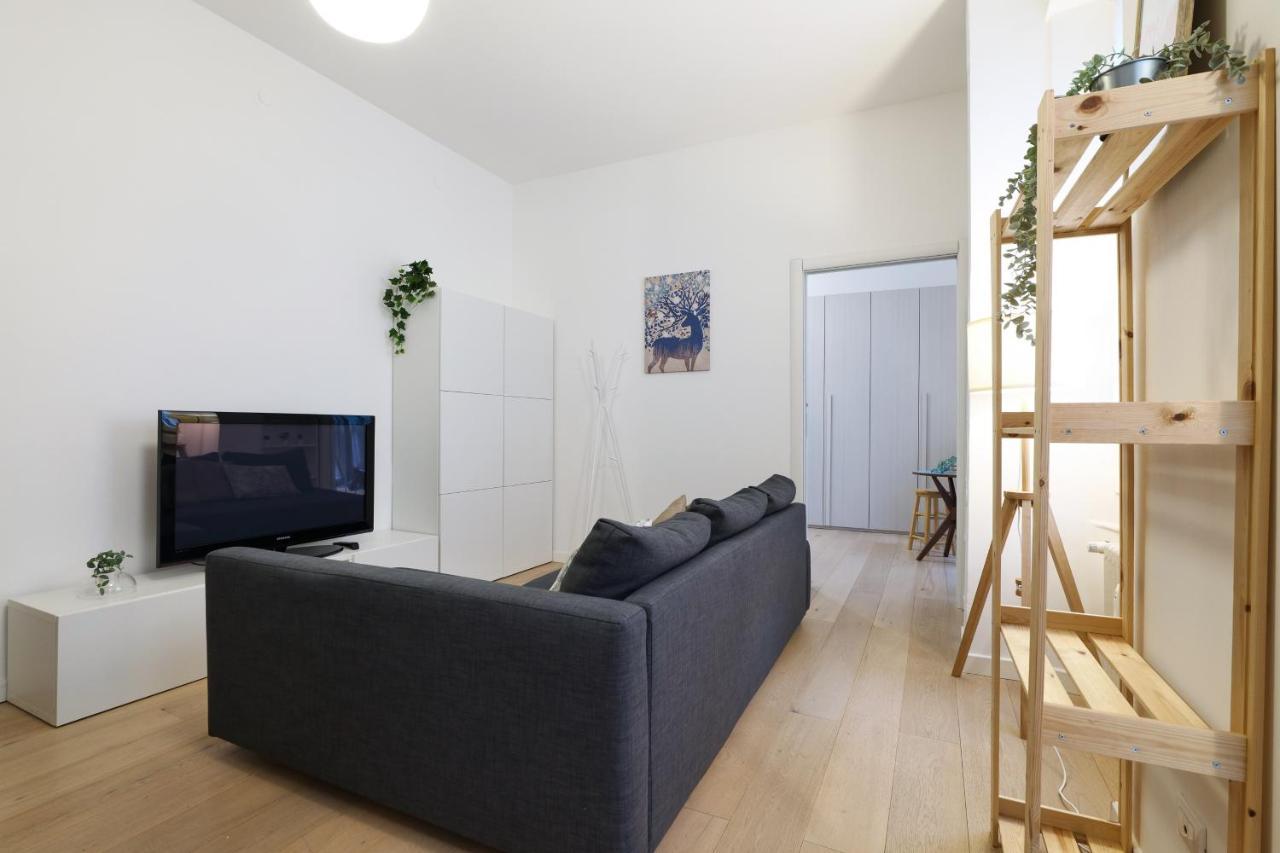 Appartamento Primopiano - Copernico 10 *