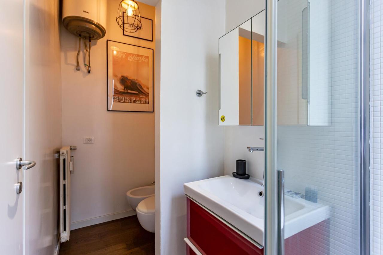 Apartment Isola Cozy Studio - M3 Maciachini & Zara Underground Milan