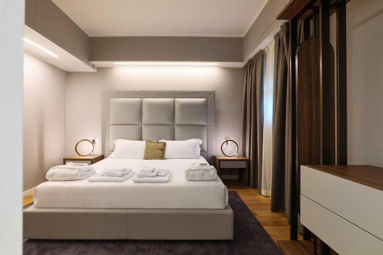 Prestige Boutique -piazza Duomo Milan