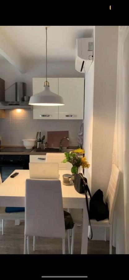 Apartment House In Porta Venezia Milan