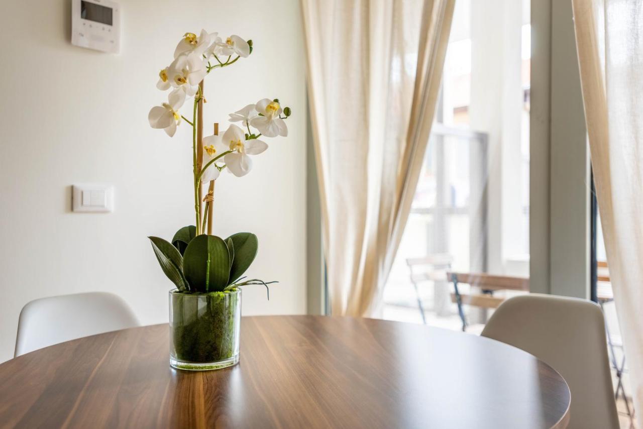 Luvi - De Rolandi - Il Cortile Milan