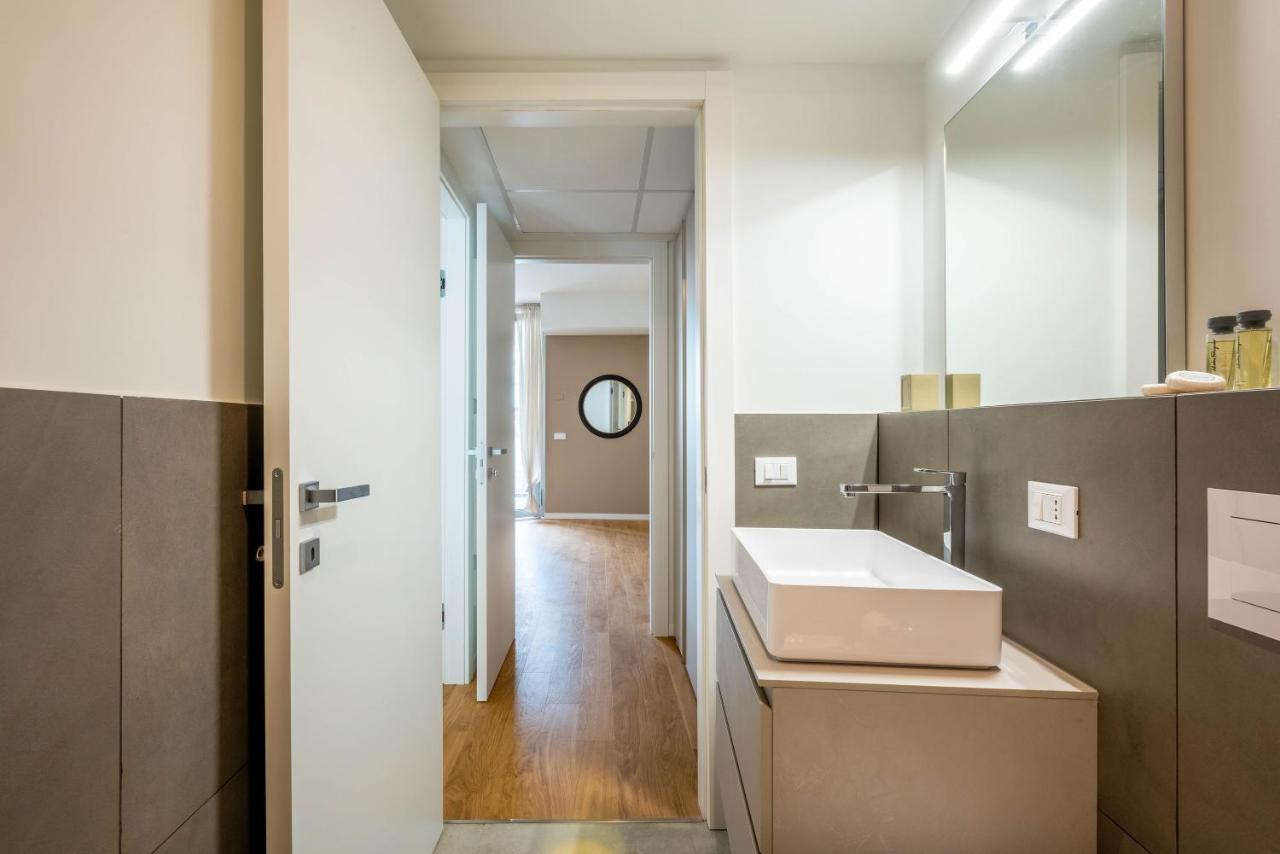 Luvi - De Rolandi - Il Cortile Milan
