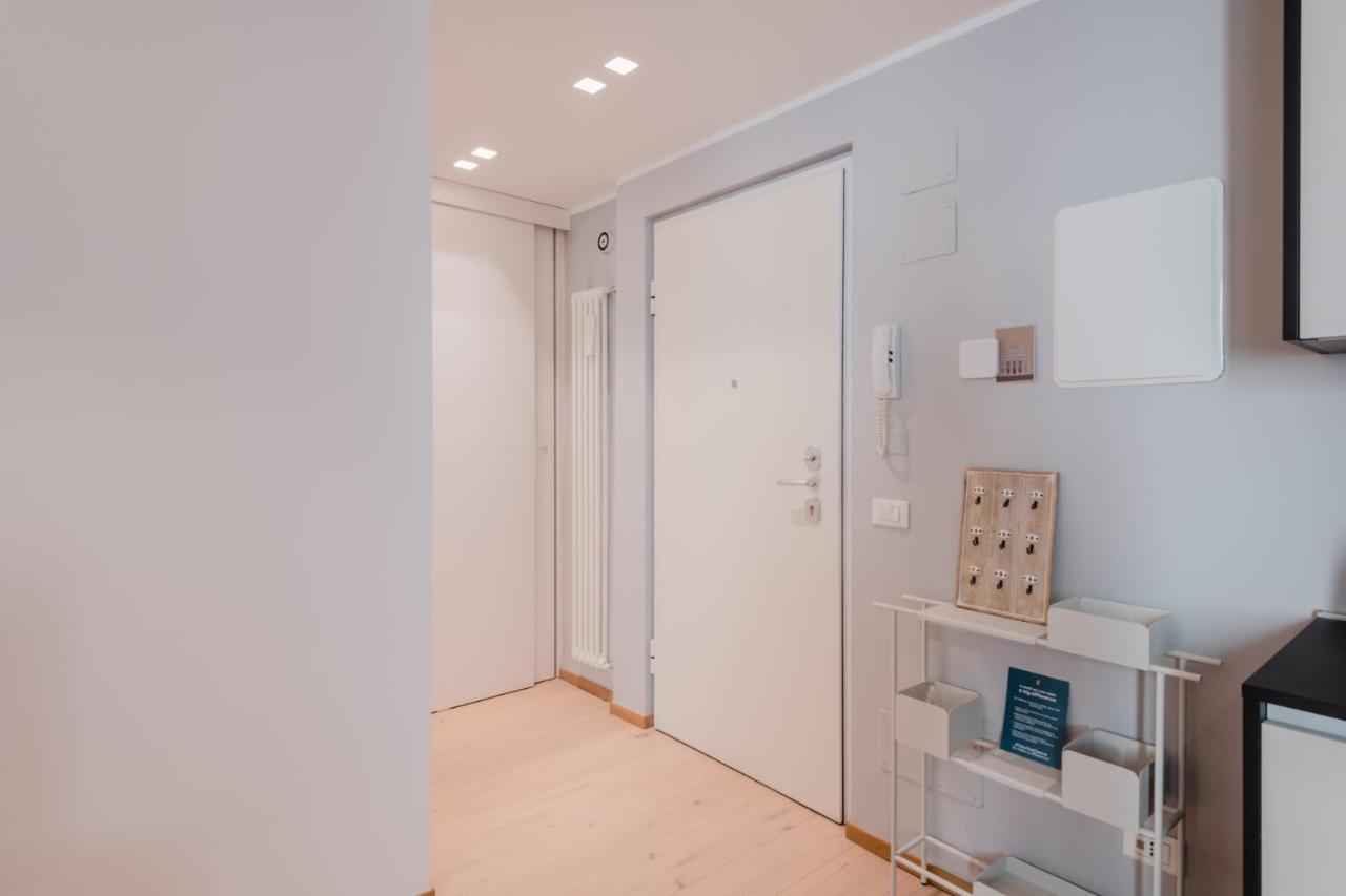 Apartment Easylife: Modern Near Porta Venezia And Indro Montanelli Park *