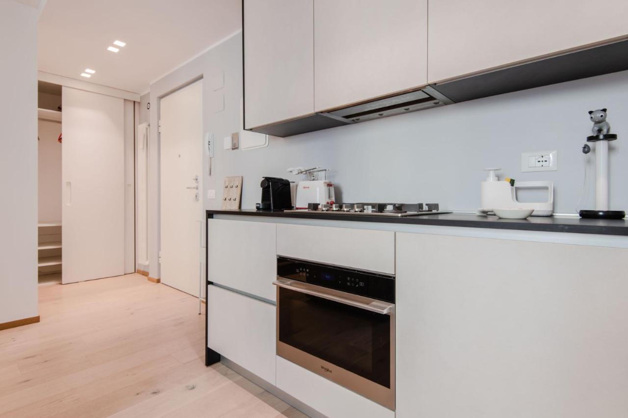 Easylife: Modern Near Porta Venezia And Indro Montanelli Park Milan