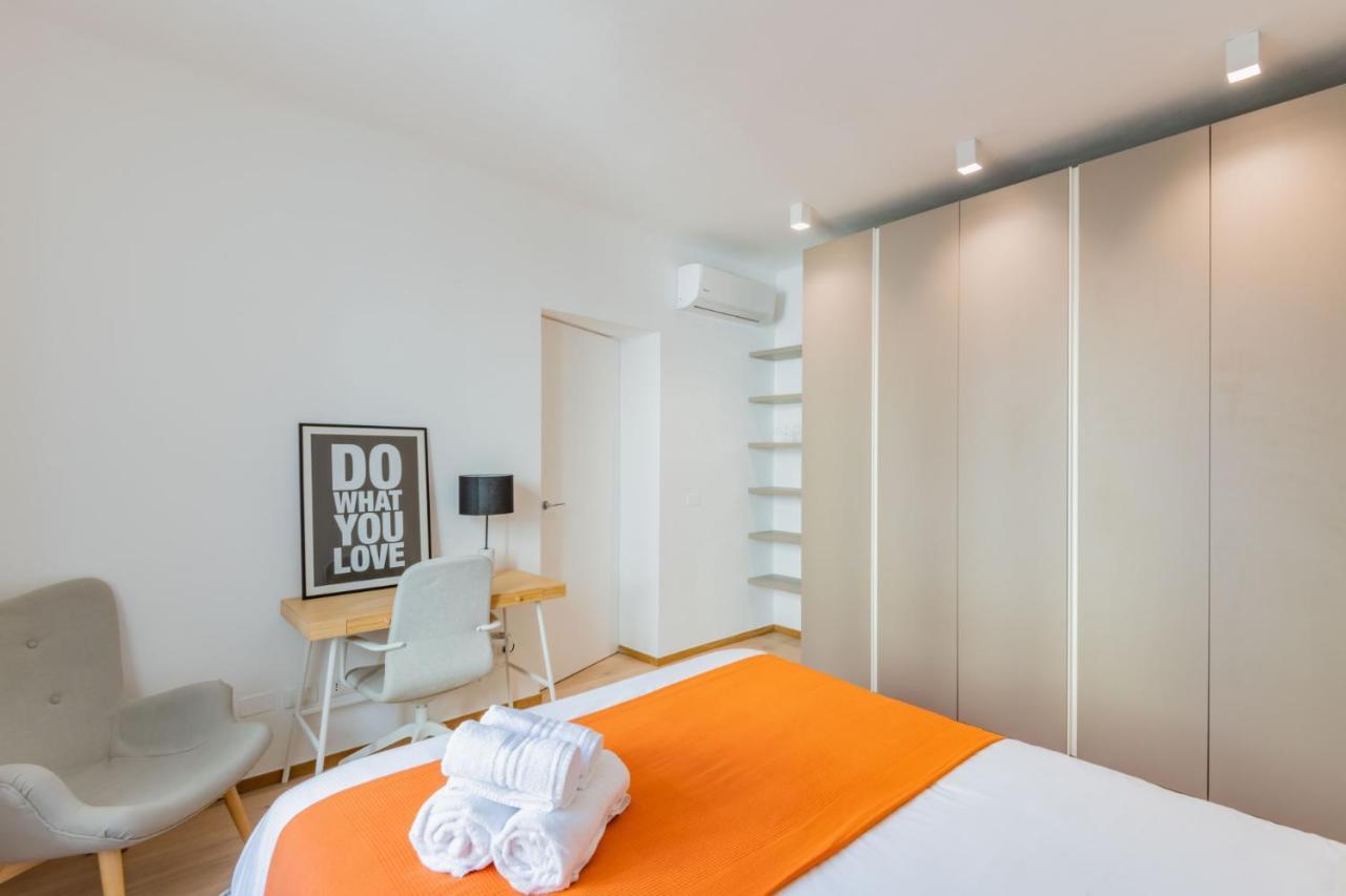 Easylife: Modern Near Porta Venezia And Indro Montanelli Park Apartment Milan