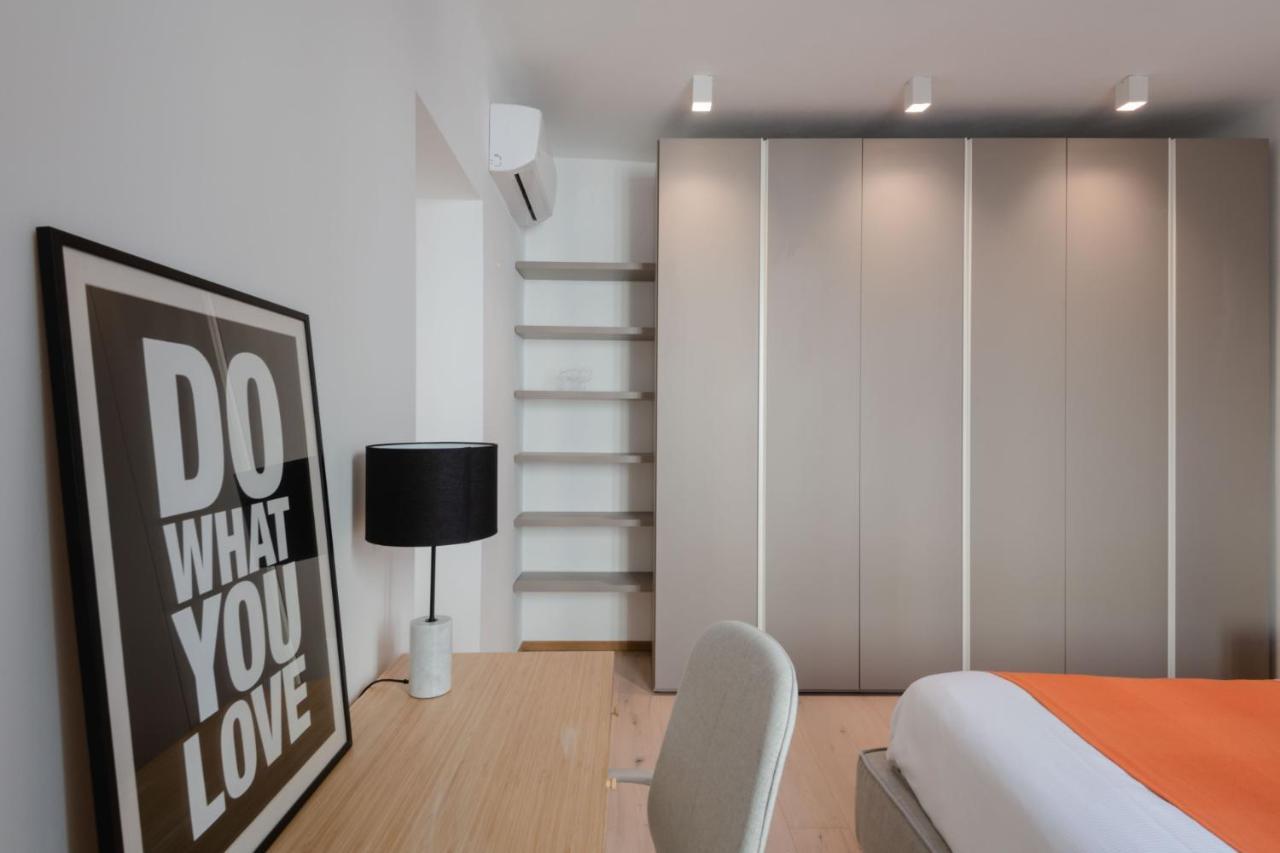 Easylife: Modern Near Porta Venezia And Indro Montanelli Park Apartment