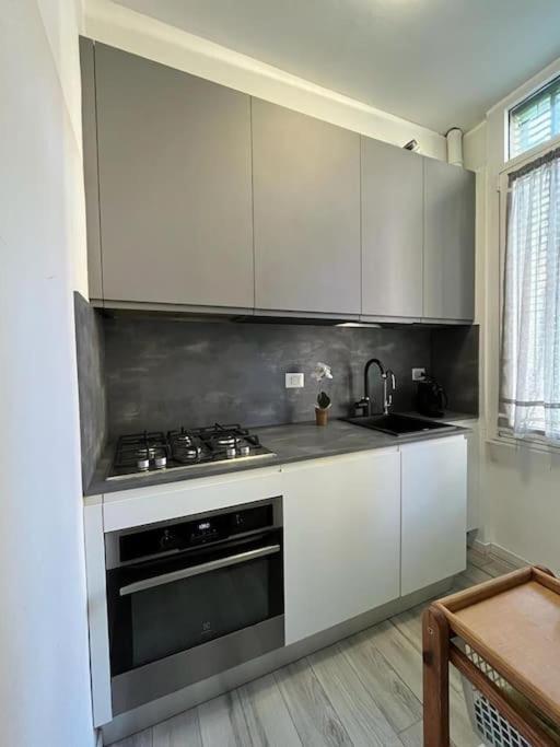 Apartamento In Zona Bocconi
