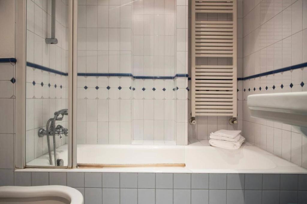 Joivy Classic Flat Near Basilica Di Sant'ambrogio Apartment *