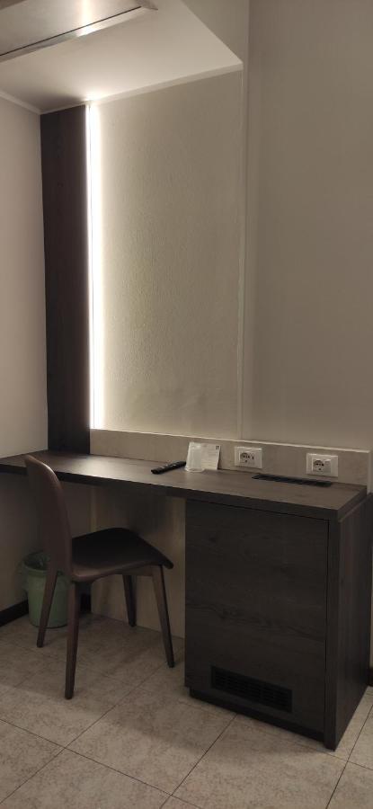 Hotel Mistral Milan