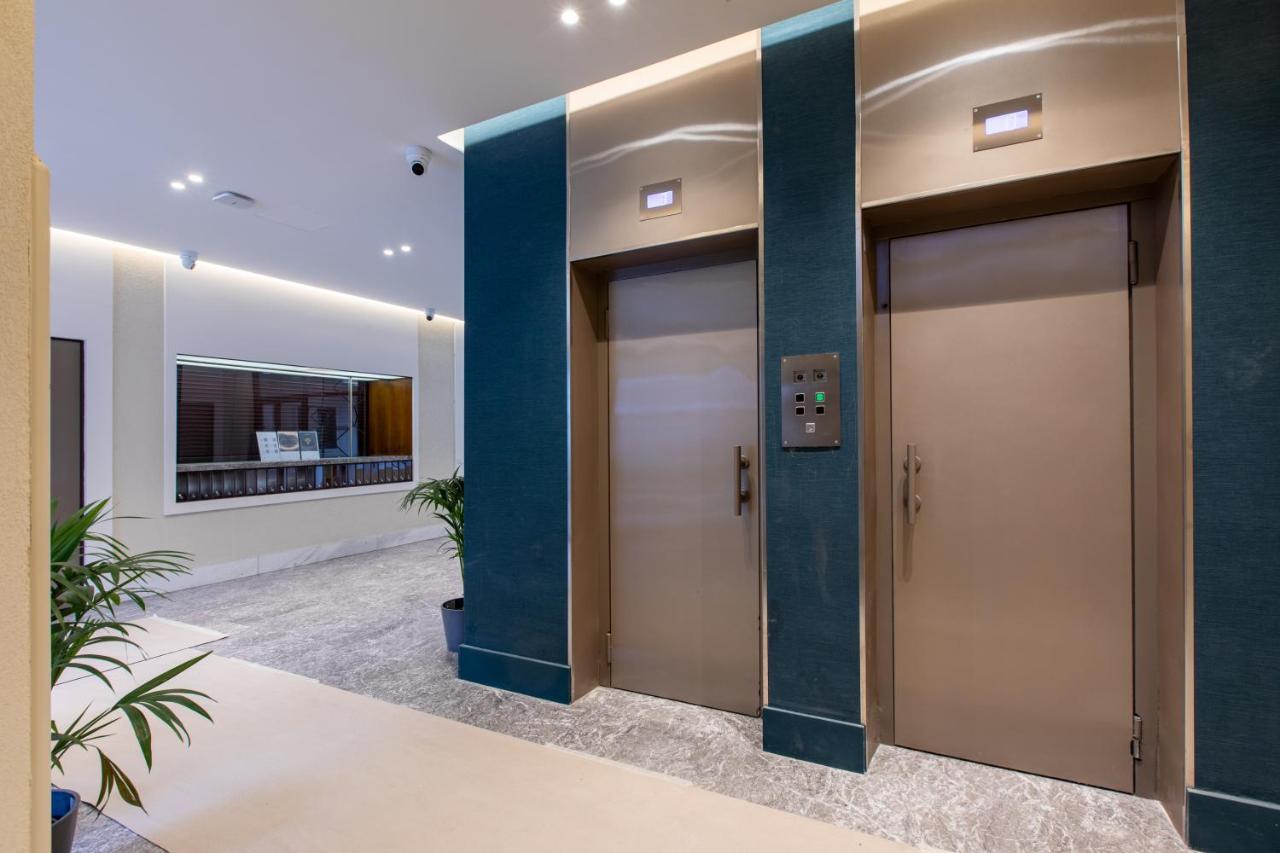 Daplace - Portaluppi Milan